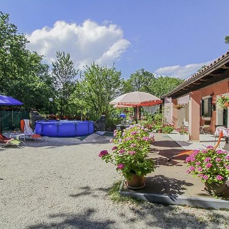 Dalibor In Jakacici - Haus Fuer 2-4 Personen Gračišće Buitenkant foto